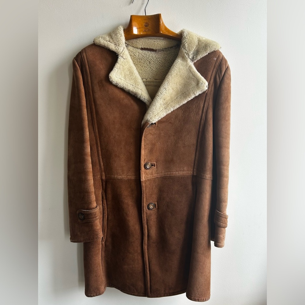 Vintage Genuine Sheepskin Coat – Made in Canada – Size 38 (M/L)